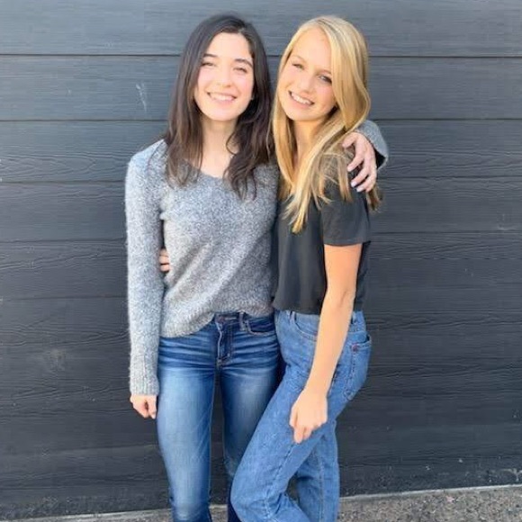 Meet your Posher, Juliana - Picture 1 of 1